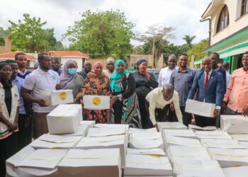 Hajjat Namyalo Extends ONC Ramadan Charity Drive to Kampala University Students