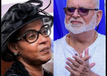 Queen Mother praises Sudhir for Sponsoring King Oyo’s education