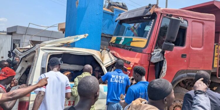 Two killed, nine injured in four-vehicle crash on Kampala–Hoima Road